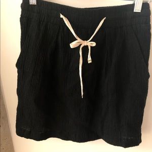 Black linen skirt with pockets and drawstring
